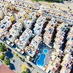 Family 3br,communal Pool, Kids Park Appartement *