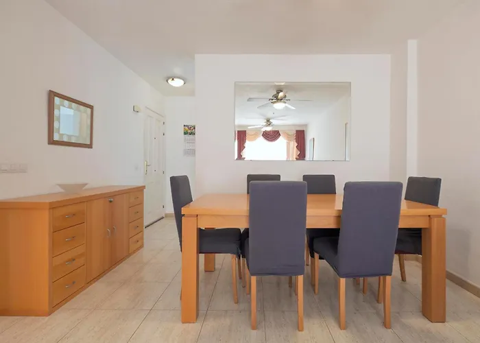 Family 3br,communal Pool, Kids Park カジャオ・サルバヘ