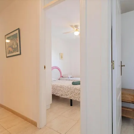 Apartment Spacious 3Br Condo With ,Communal Pool, Kids Park In Costa Adeje By Aqua Vista Tenerife *