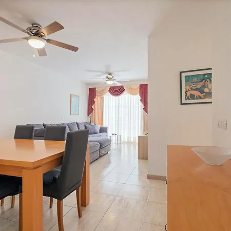 Spacious 3Br Condo With ,Communal Pool, Kids Park In Costa Adeje By Aqua Vista Tenerife *